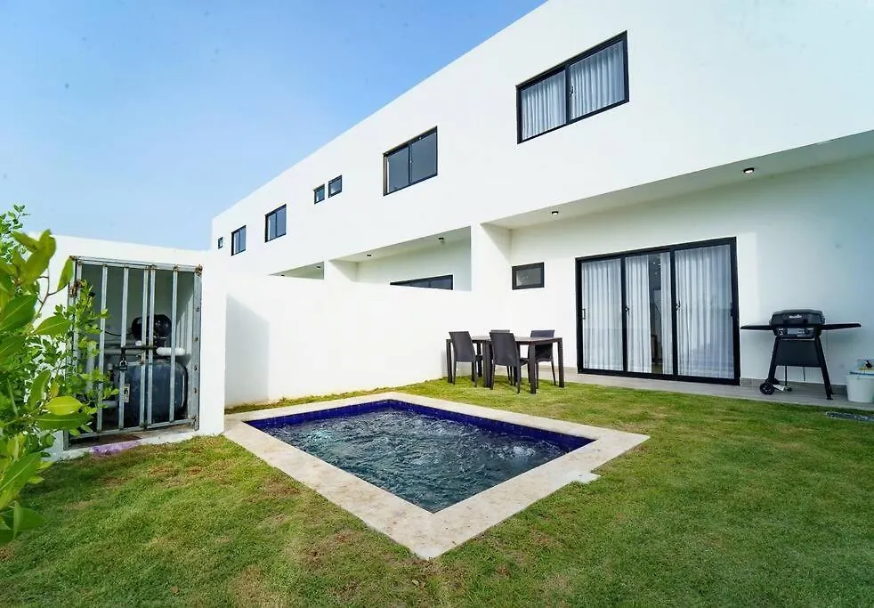 Villa De Lujo Con Picuzzi A 2 Min Downtown Punta Cana